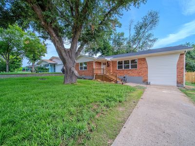 1140 Fair Oaks Dr
