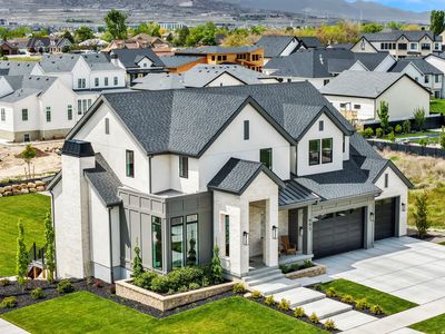 995 N Titan Dr