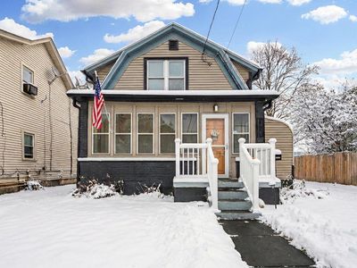 1139 White Rock AVENUE