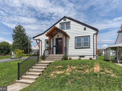 1 E Chestnut St