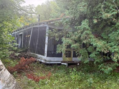 2236 Black Point Road