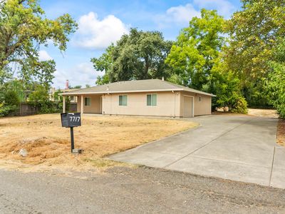7717 Reno Ln