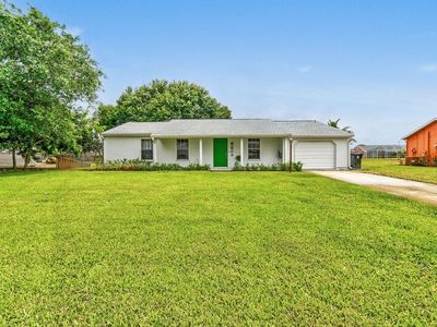 608 SW Everett Court