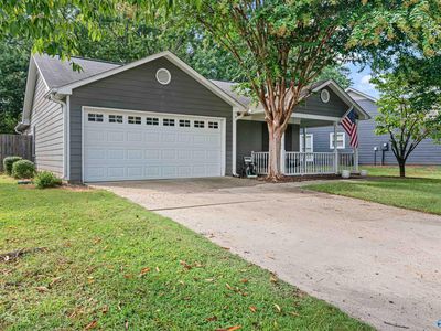 116 Hollington Dr NE