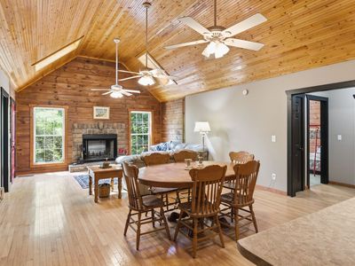 680 Lakeside Dr
