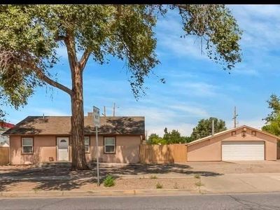 421 W Aspen Ave