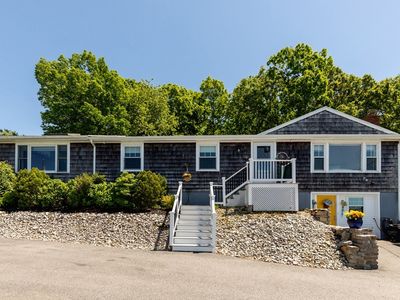 111 Rocky Hill Rd