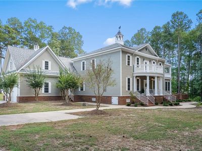 411 Lawnes Neck Dr