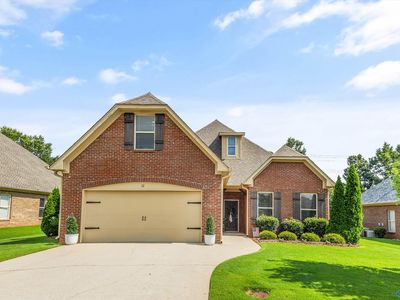 32 Maple Grove Blvd SW