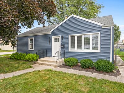 5328 Alexander Pl