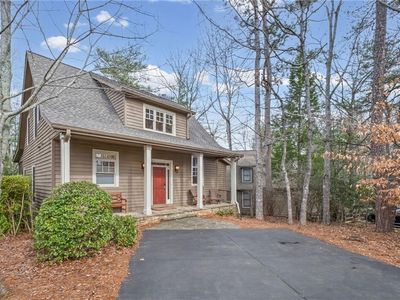 137 Chestnut Knoll Ct