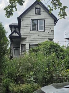 2237 S Woodward STREET
