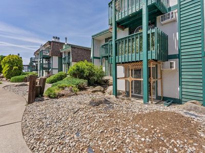2121 E Upriver Dr