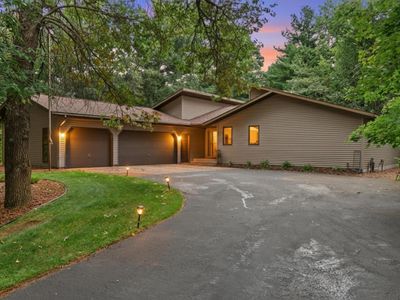 313 WOODLAND DRIVE