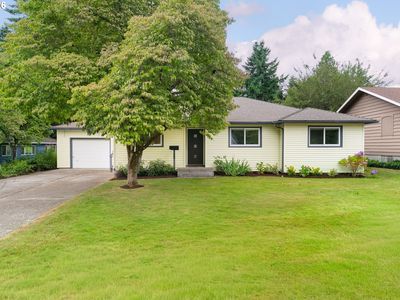 55 NW Sleret Ave