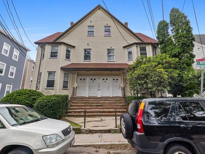 31-33 Lothrop St