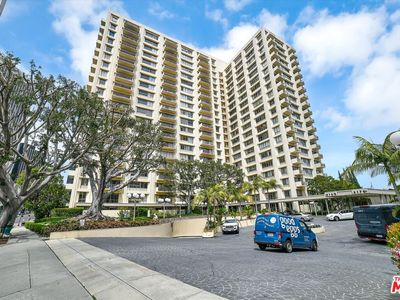 2160 Century Park E APT 103