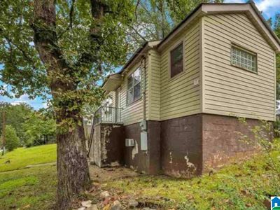 70 Lakeside Dr