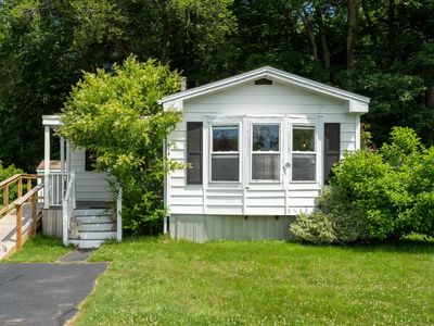 290 Calef Highway #A24