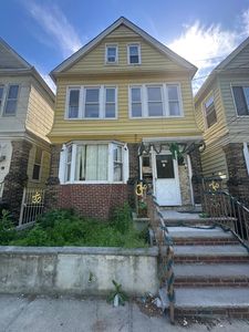 205 Winfield Ave