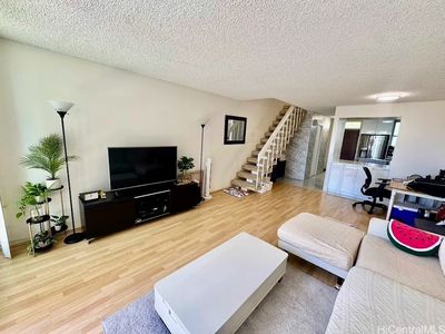 500 University Ave APT 537