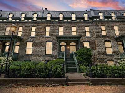 12 Grove St #12A