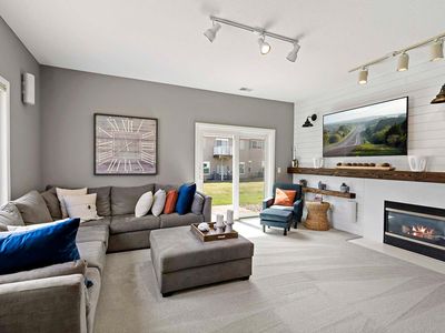 15747 France Way #1511