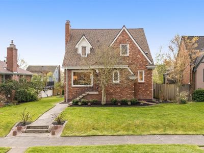 821 NW 57TH Street