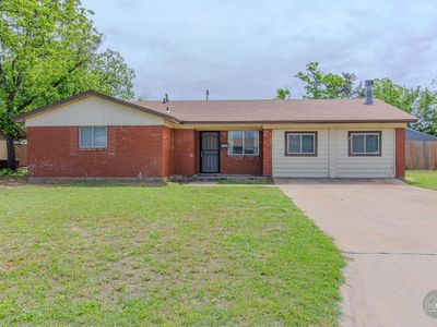 2620 Crescent Dr