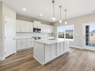 206 Slade Thomas Dr