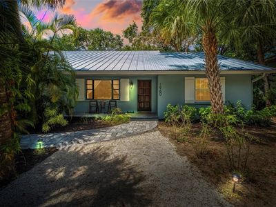 1960 W Pebble Path