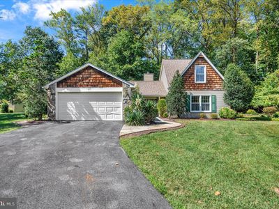 954 Shadewater Way