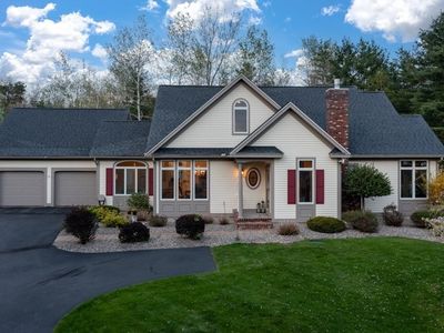 16 Hawkins Pond Ln