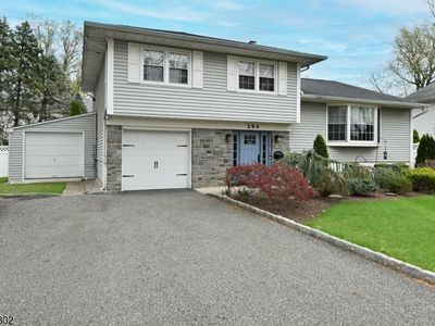 Property at 294 McHenry Dr, Paramus, NJ