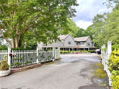 1609 Shenstone Ct