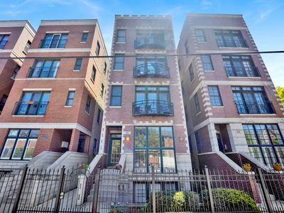 2637 W Belmont Ave Unit 3
