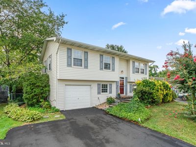 Property at 985 Sunny Ct, Gambrills, MD