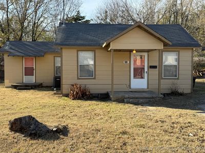 Property at 416 N Franklin Ave W, Sand Springs, OK