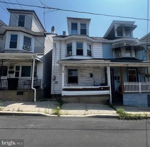 607 N 2nd St