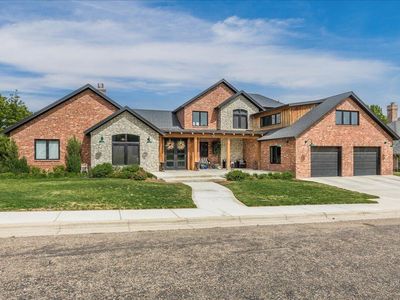 8 Cypress Point