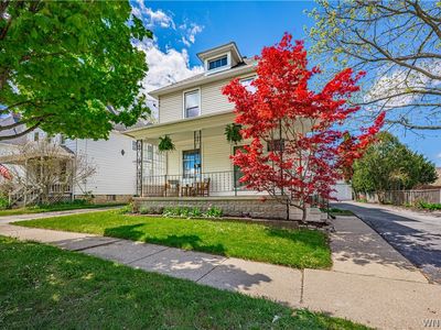 7 Woodlawn Ave