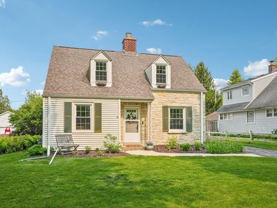 8330 North Whitney ROAD