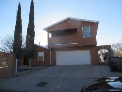 419 Dolores Dr NW