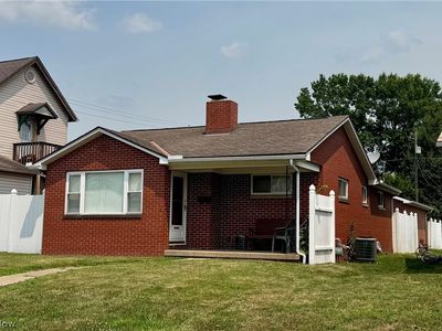 1014 Denman Ave