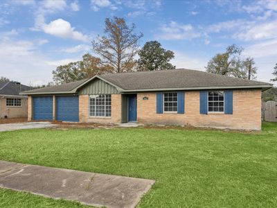 5922 Fontenelle Dr