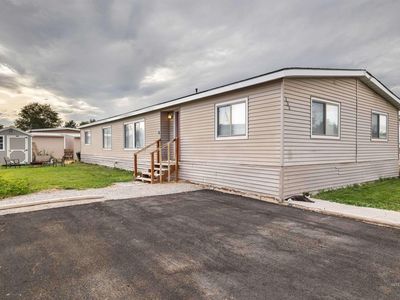 715 Center St E #135