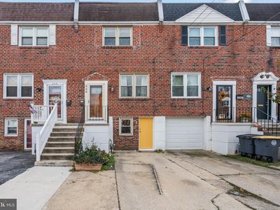 348 Mary St