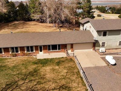 1 Lakeview Hills