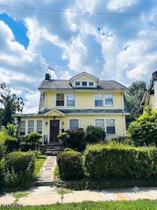 816 Central St
