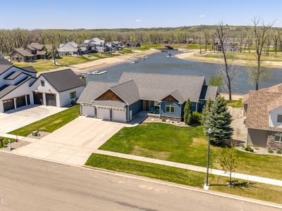2916 Whisper Dr
